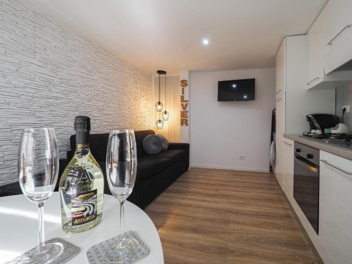For You Apartments Gold & Silver Σίμπιου Εξωτερικό φωτογραφία